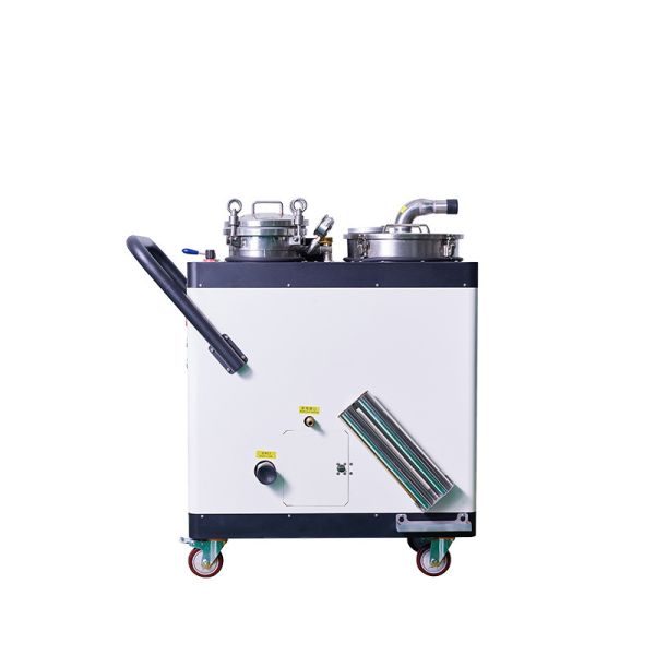 Workshop multifunctional vacuum cleaner, capable of suction in water and on the ground
