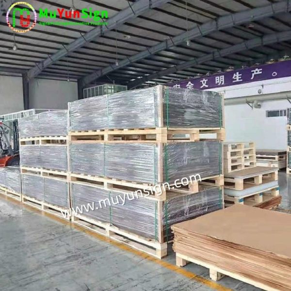 Clear Plexiglass Acrylic Sheet Multi Thick High Gloss For Partition Wall Ceiling