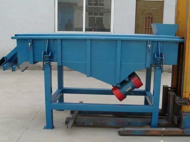 High Precision Linear Vibrating Screener 50-800 T/H Dual Motor For Aggregate Mining