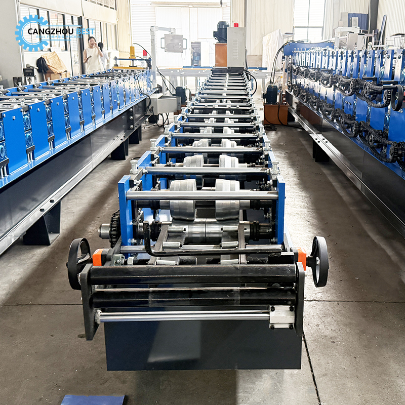 Galvanized and Aluminum Material Customzied Gutter Making Roll Forming Machine