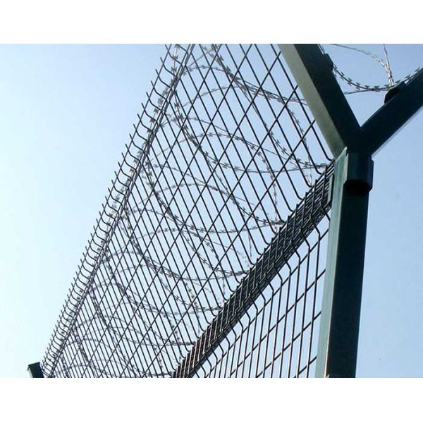 Metal Frame 4mm Wire Mesh 3D Panel Fence Decorative for Airport Perimeter Security