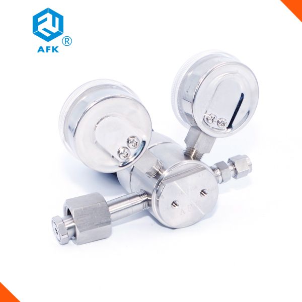 Adjustable Stainless Steel Pressure Regulator , Gas Cylinder Regulator For Nitrogen
